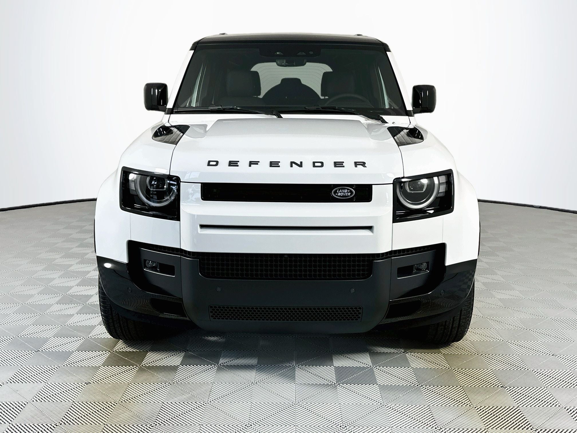 2026 Land Rover Defender 110 X-Dynamic SE