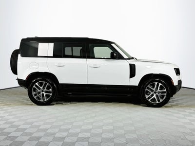 2026 Land Rover Defender 110 X-Dynamic SE
