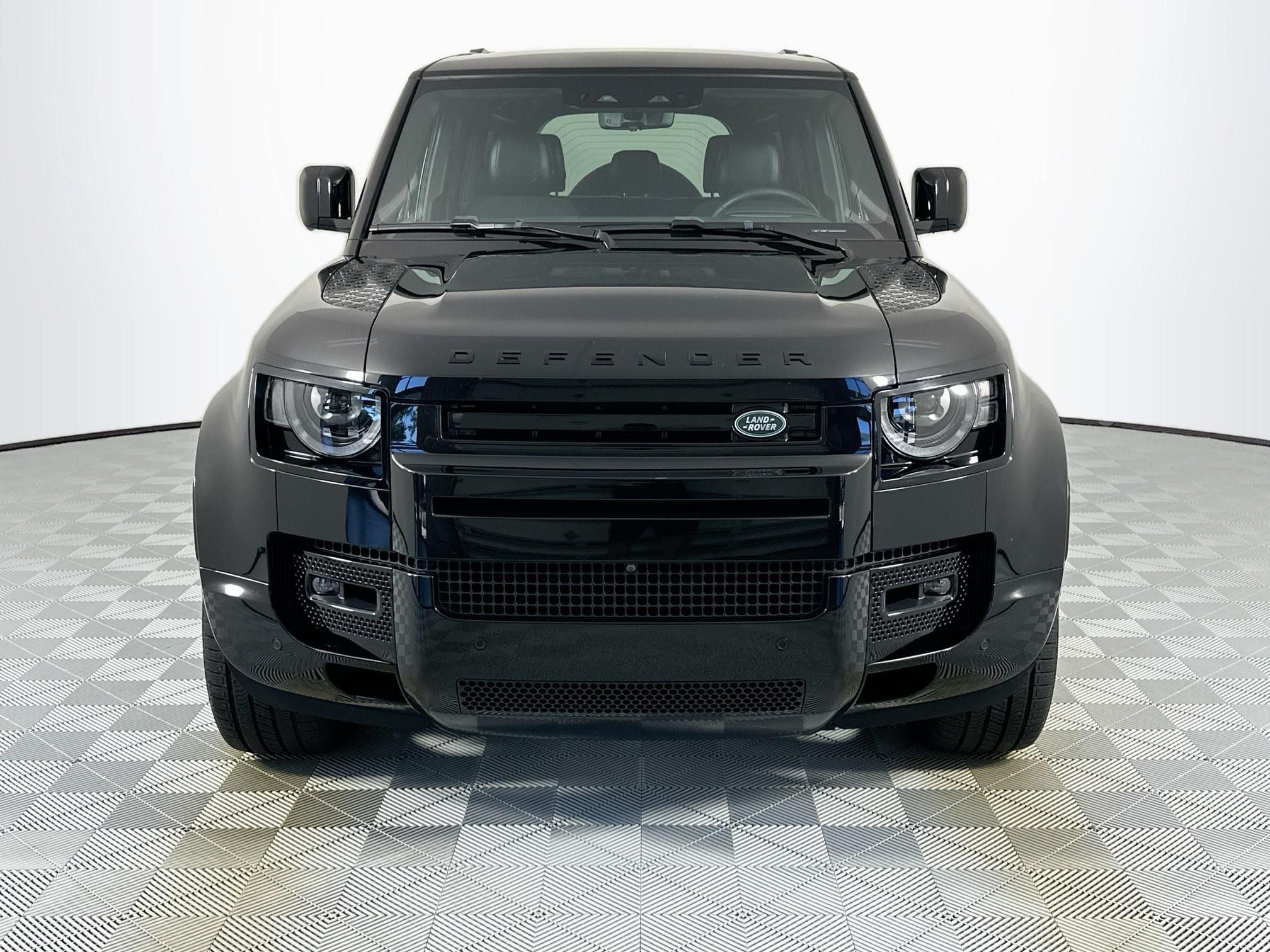 2024 Land Rover Defender 110 X-Dynamic SE