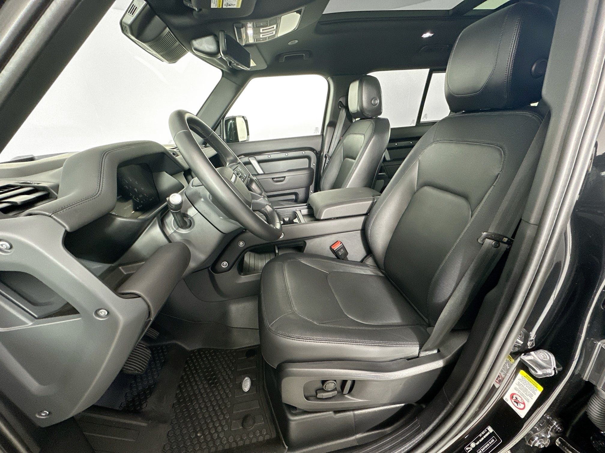2024 Land Rover Defender 110 X-Dynamic SE