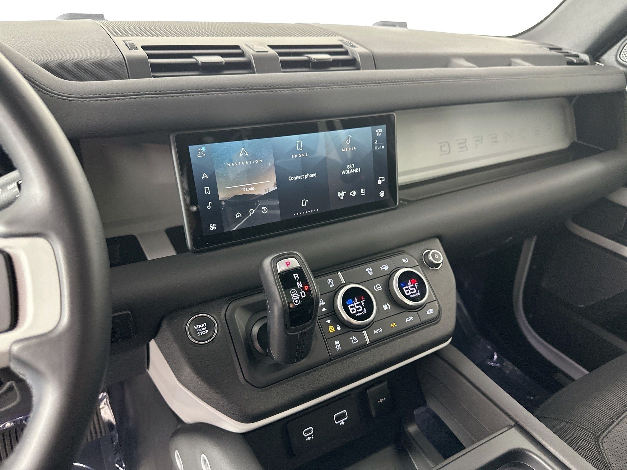 2024 Land Rover Defender 110 X-Dynamic SE