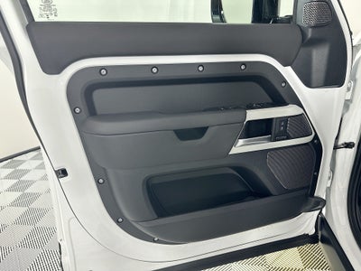 2024 Land Rover Defender 110 X-Dynamic SE