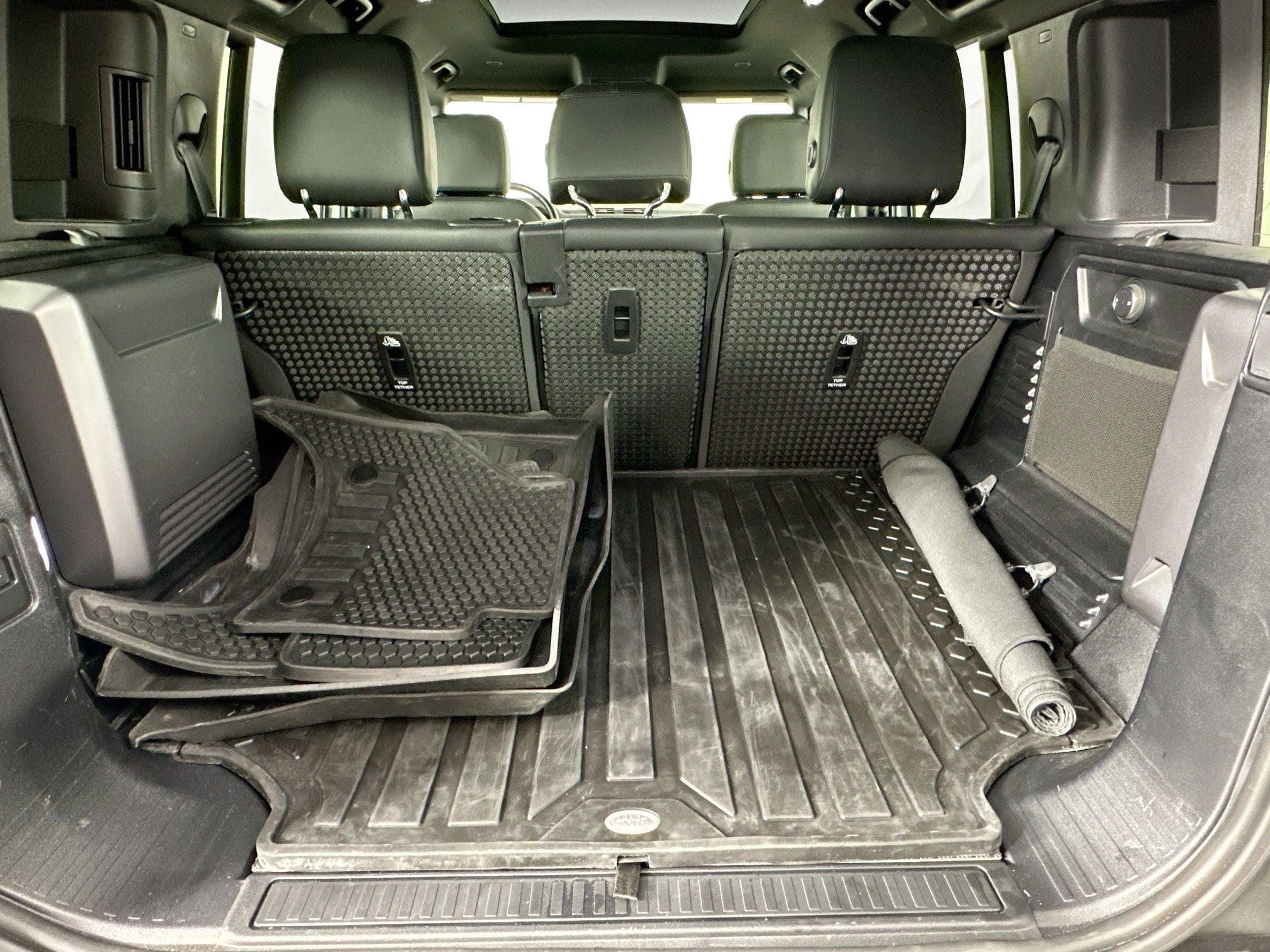 2024 Land Rover Defender 110 X-Dynamic SE