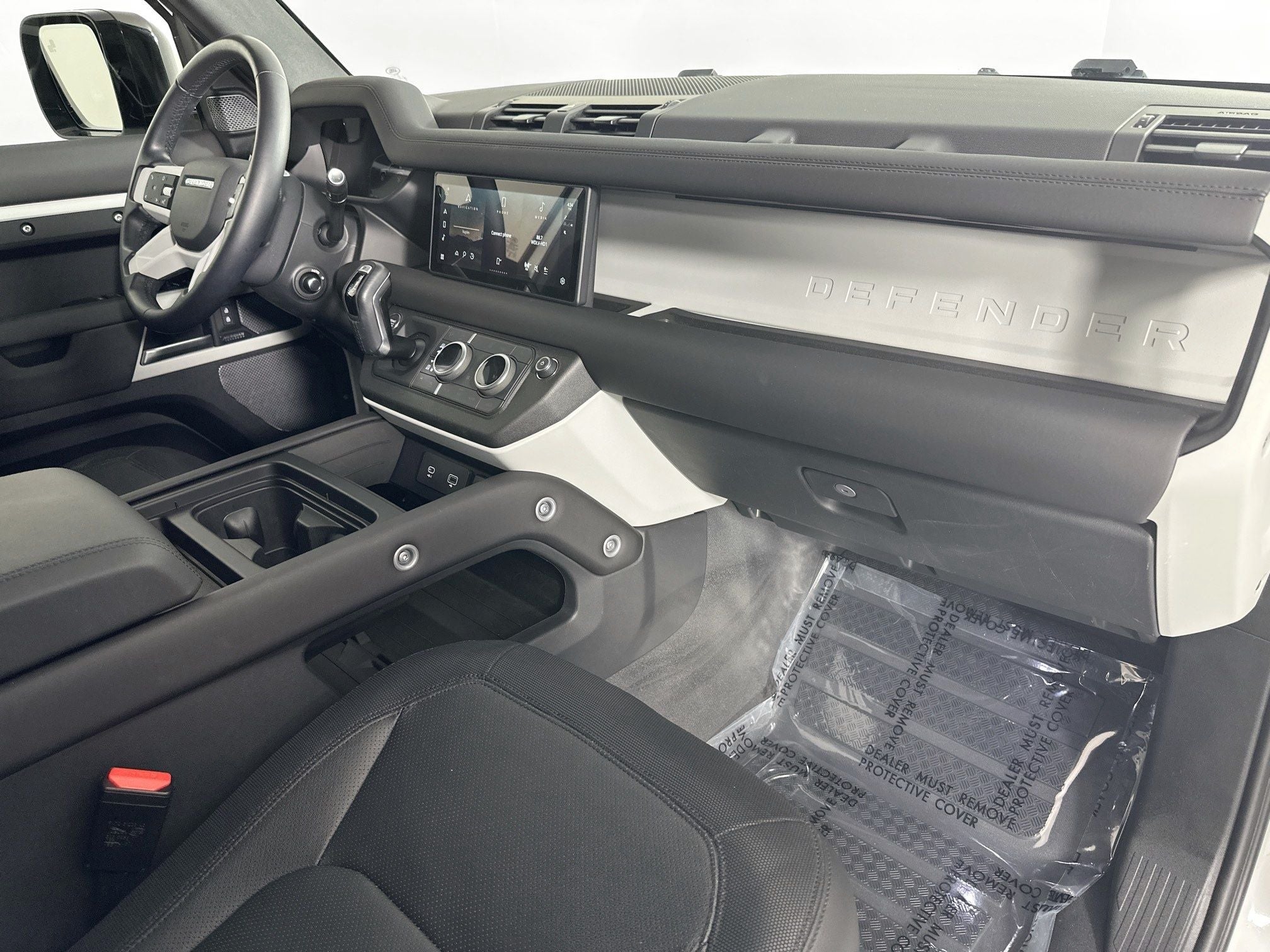 2024 Land Rover Defender 110 X-Dynamic SE