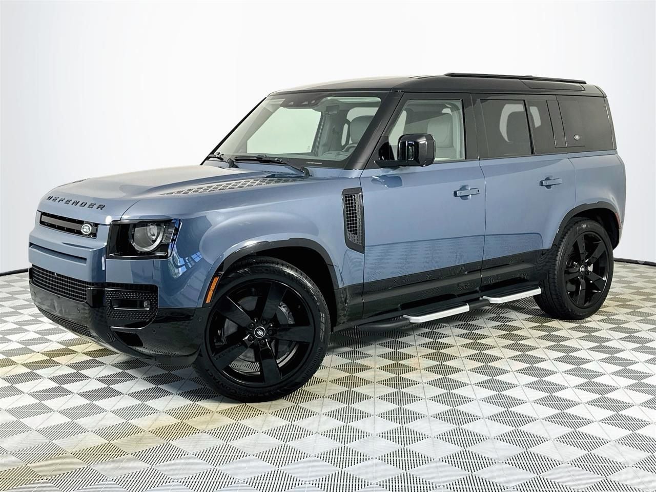 2024 Land Rover Defender 110 X-Dynamic SE