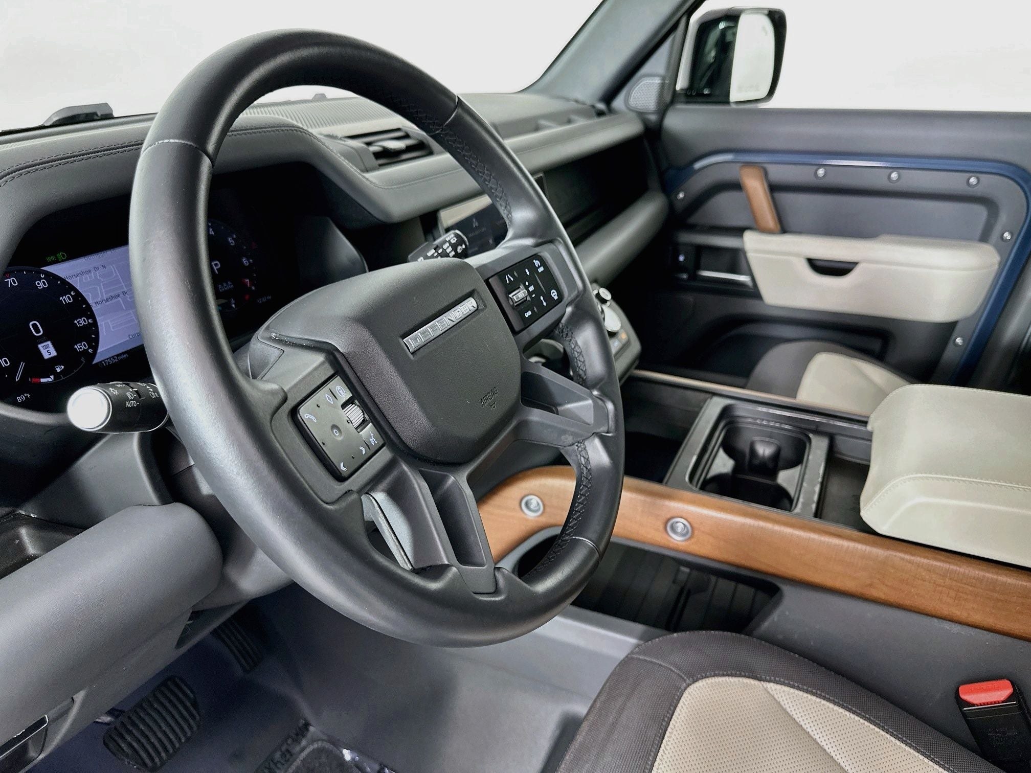 2024 Land Rover Defender 110 X-Dynamic SE
