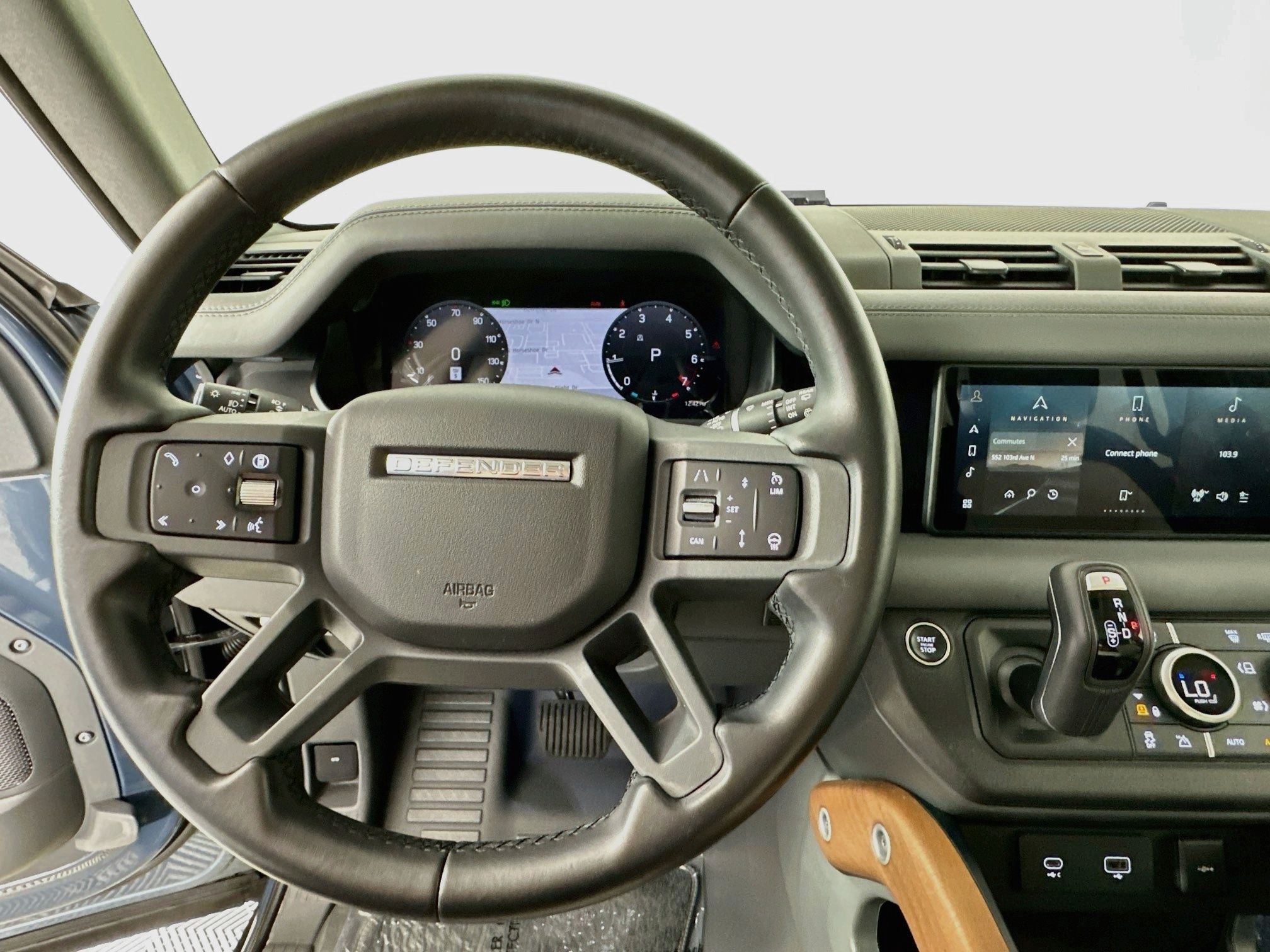 2024 Land Rover Defender 110 X-Dynamic SE