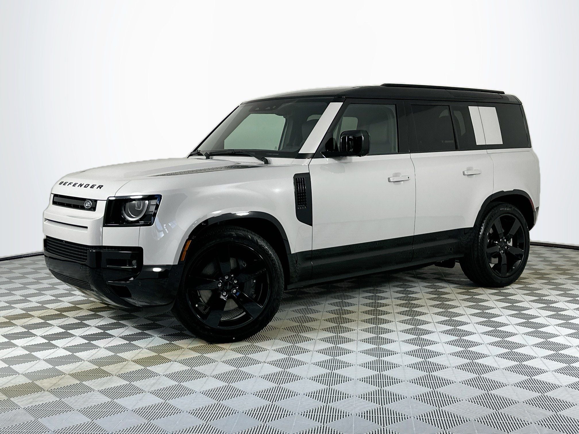 2026 Land Rover Defender 110 X-Dynamic SE
