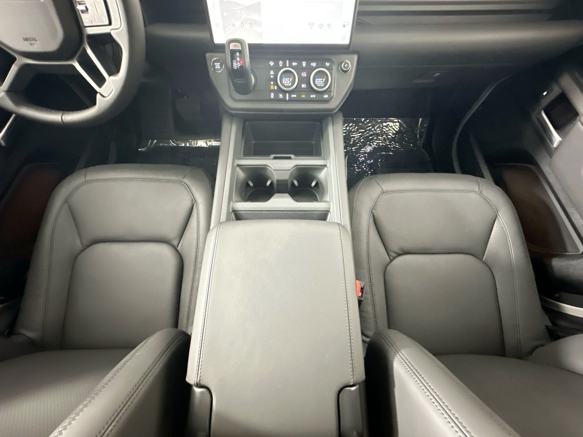 2026 Land Rover Defender 110 X-Dynamic SE