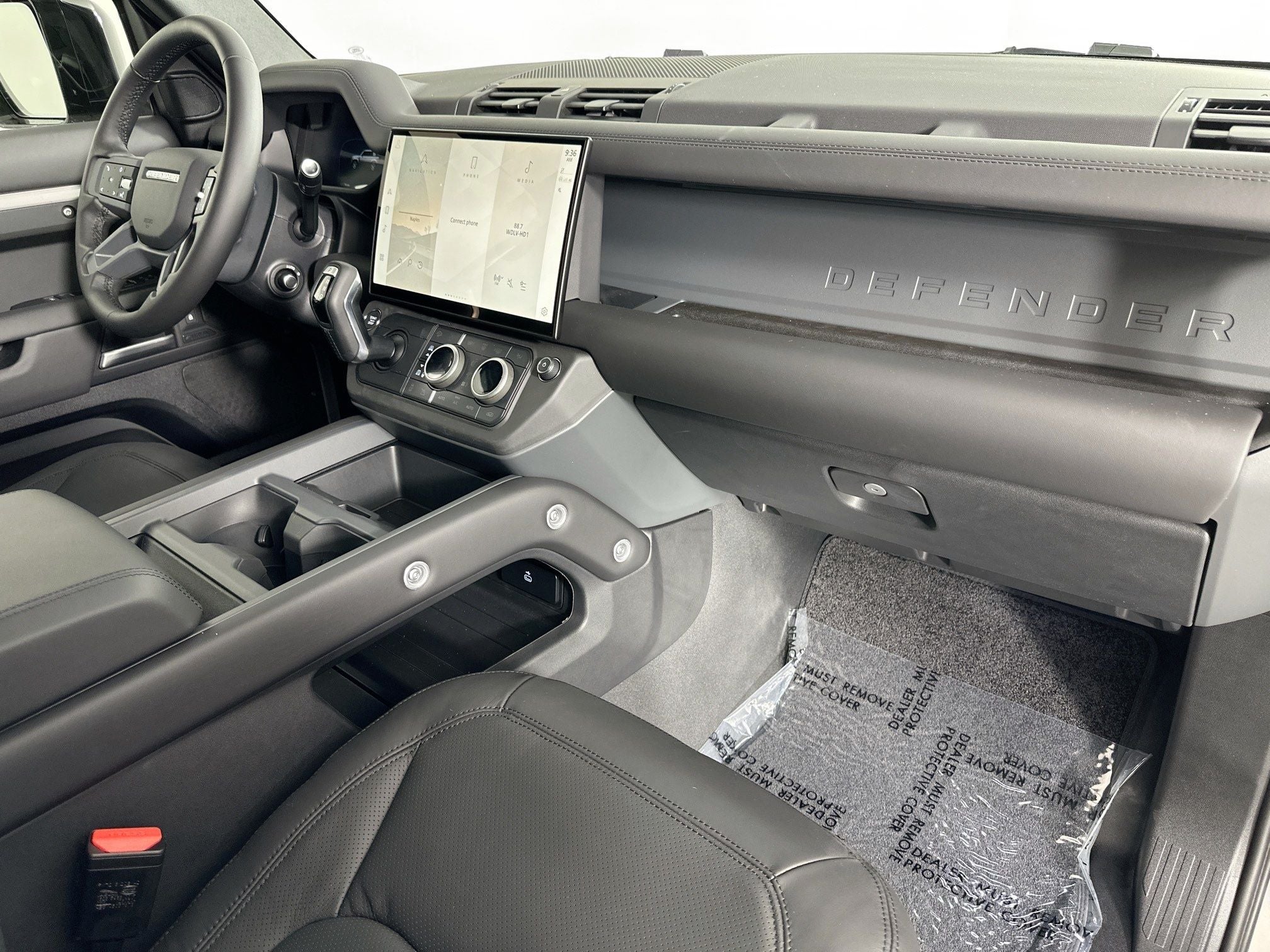 2026 Land Rover Defender 110 X-Dynamic SE