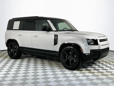 2026 Land Rover Defender 110 X-Dynamic SE