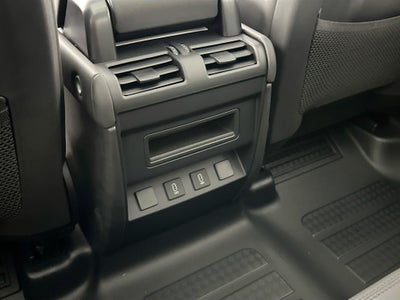 2026 Land Rover Defender 110 X-Dynamic SE