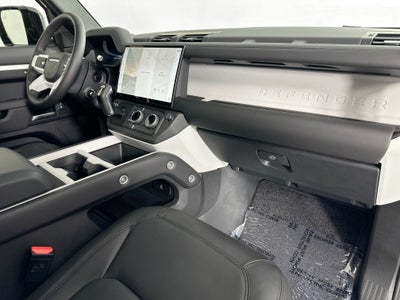 2026 Land Rover Defender 110 X-Dynamic SE