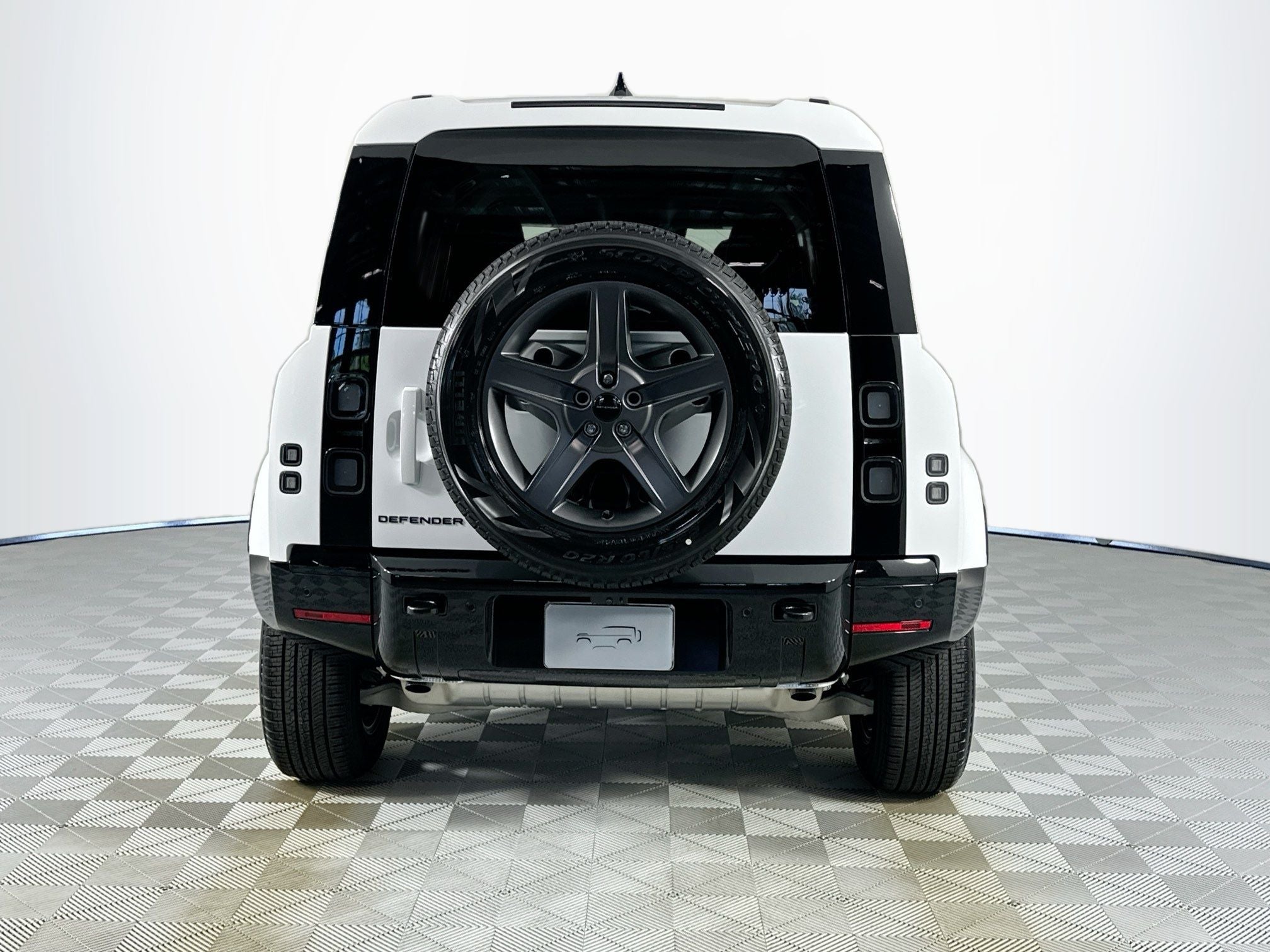 2026 Land Rover Defender 110 X-Dynamic SE