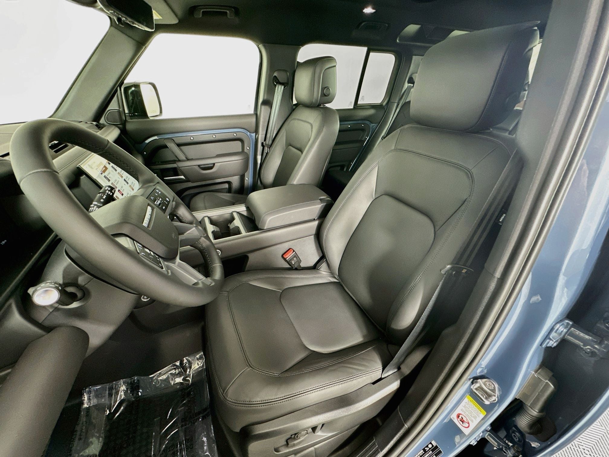 2026 Land Rover Defender 110 X-Dynamic SE