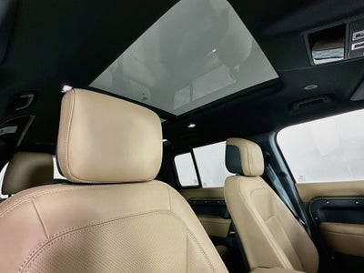 2026 Land Rover Defender 110 X-Dynamic SE