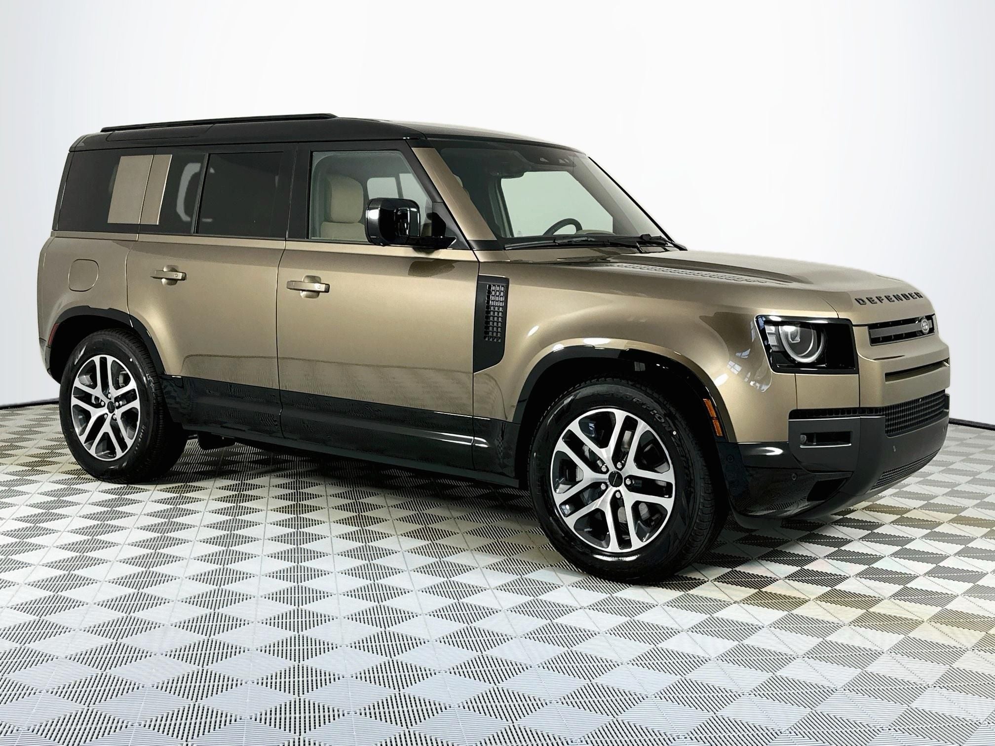2026 Land Rover Defender 110 X-Dynamic SE