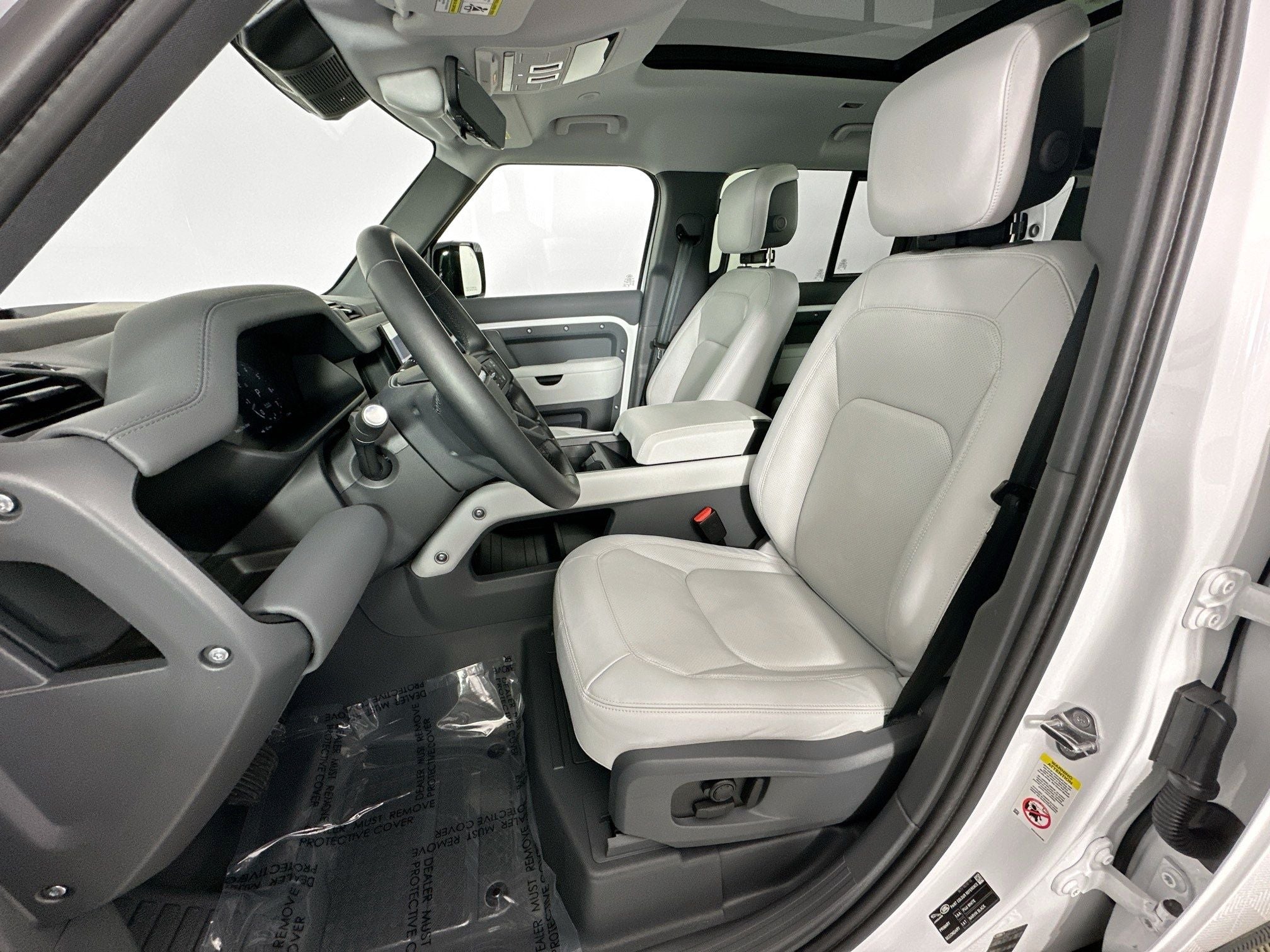 2025 Land Rover Defender 110 X-Dynamic SE