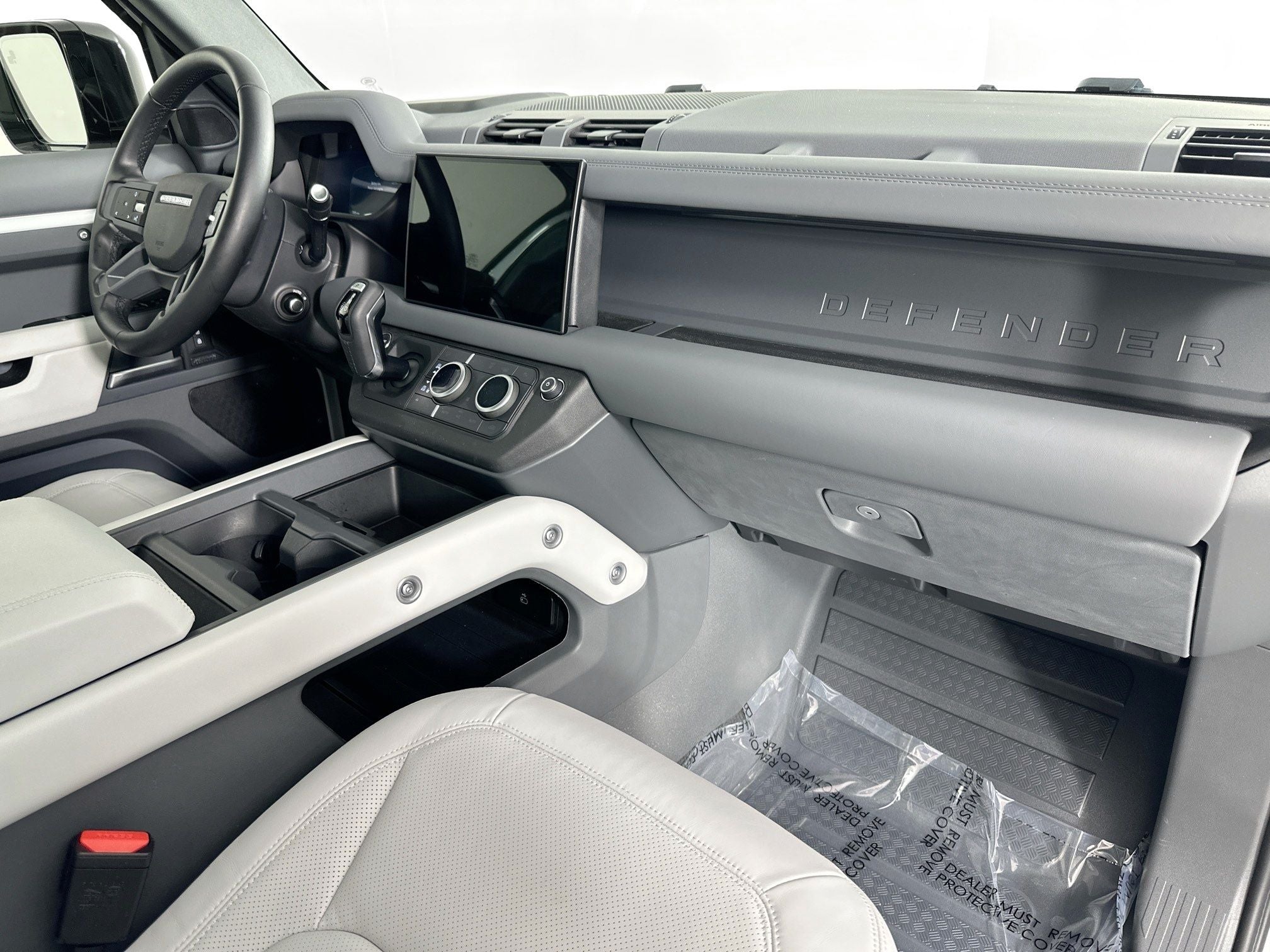 2025 Land Rover Defender 110 X-Dynamic SE