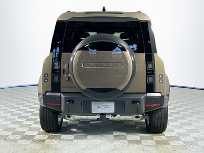 2026 Land Rover Defender 110 X-Dynamic SE