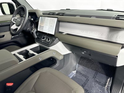 2026 Land Rover Defender 110 X-Dynamic SE