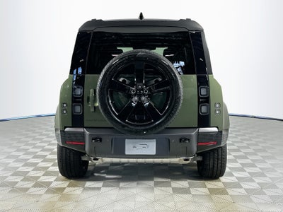 2026 Land Rover Defender 110 X-Dynamic SE
