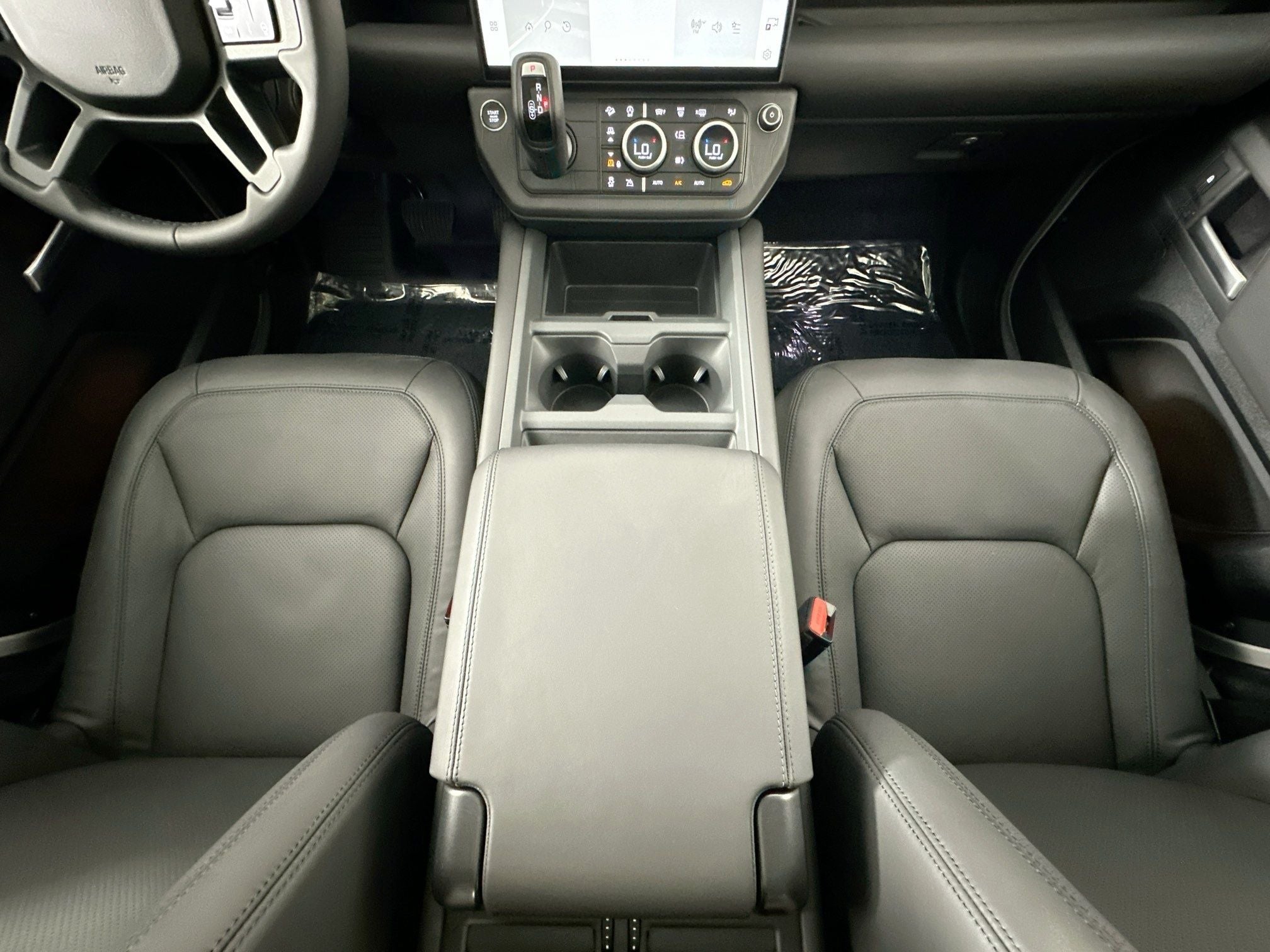 2026 Land Rover Defender 110 X-Dynamic SE