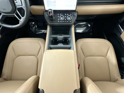 2026 Land Rover Defender 110 X-Dynamic SE