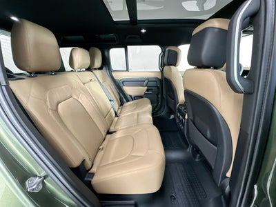 2026 Land Rover Defender 110 X-Dynamic SE