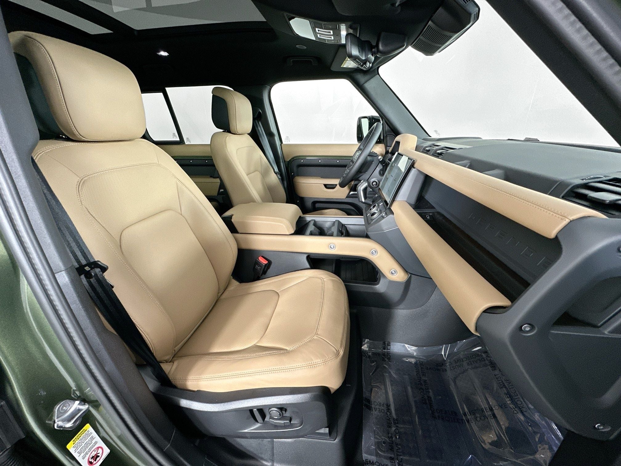 2026 Land Rover Defender 110 X-Dynamic SE