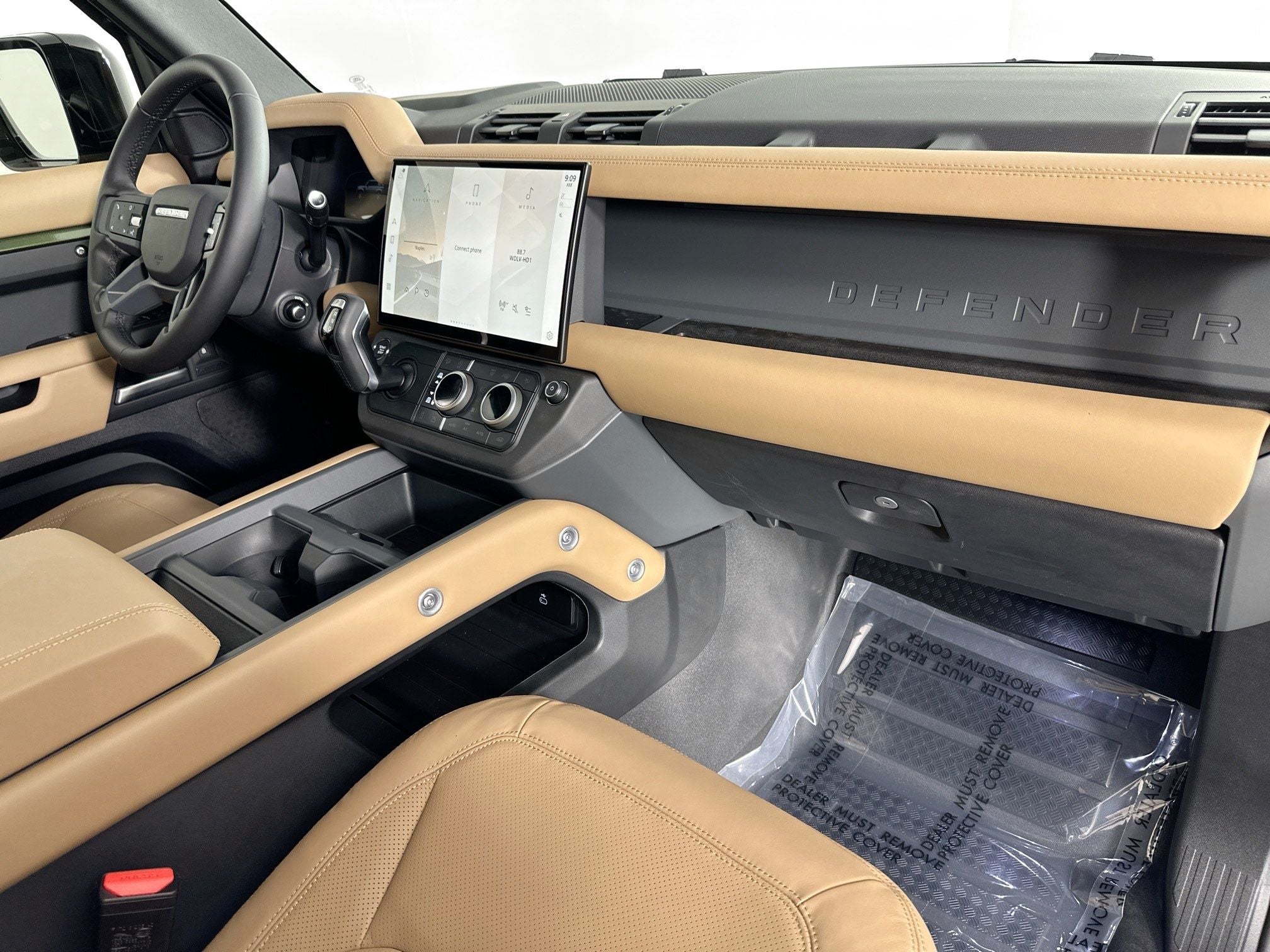 2026 Land Rover Defender 110 X-Dynamic SE