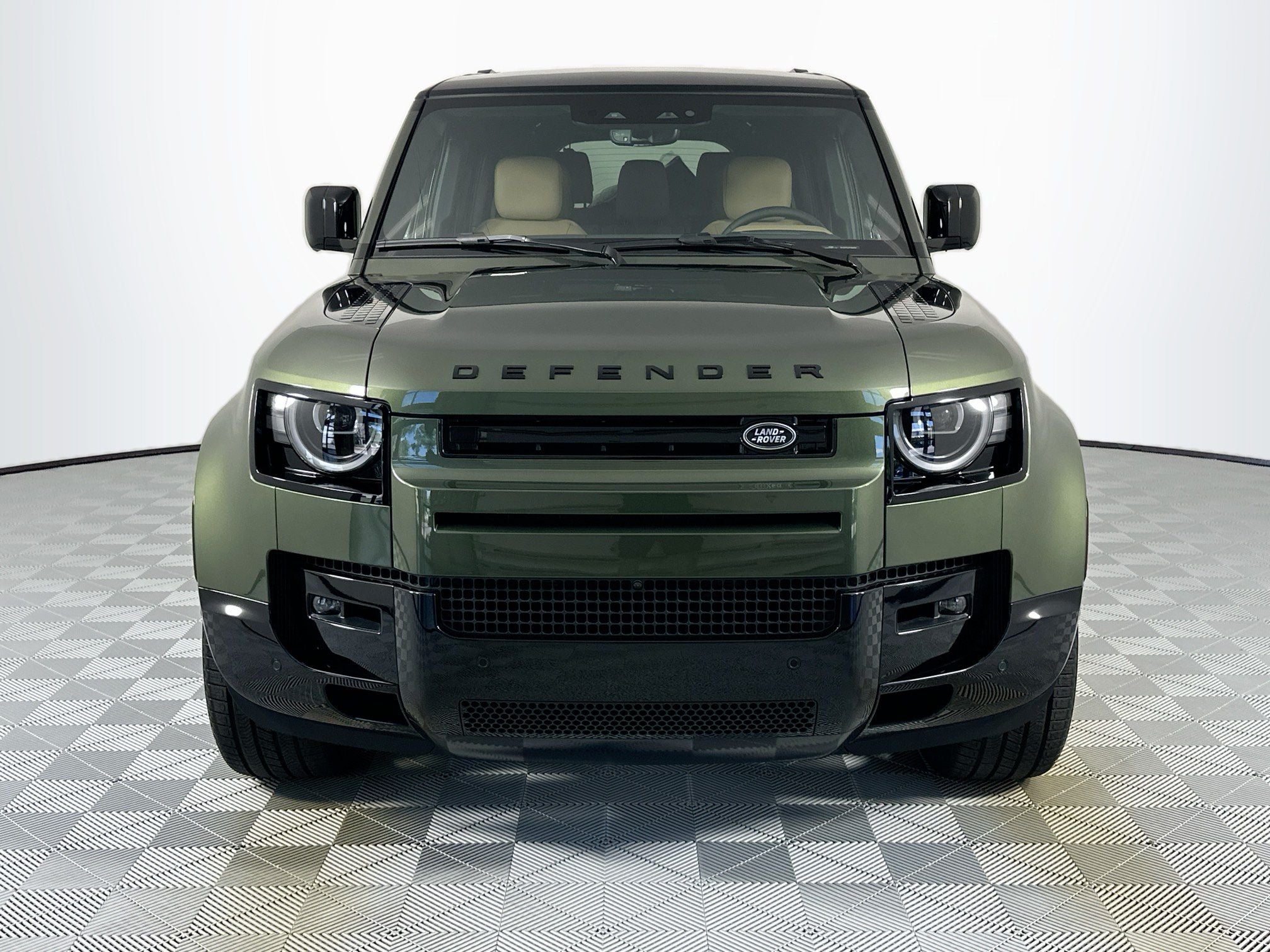 2026 Land Rover Defender 130 X-Dynamic SE