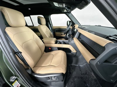 2026 Land Rover Defender 130 X-Dynamic SE