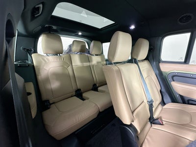 2026 Land Rover Defender 130 X-Dynamic SE