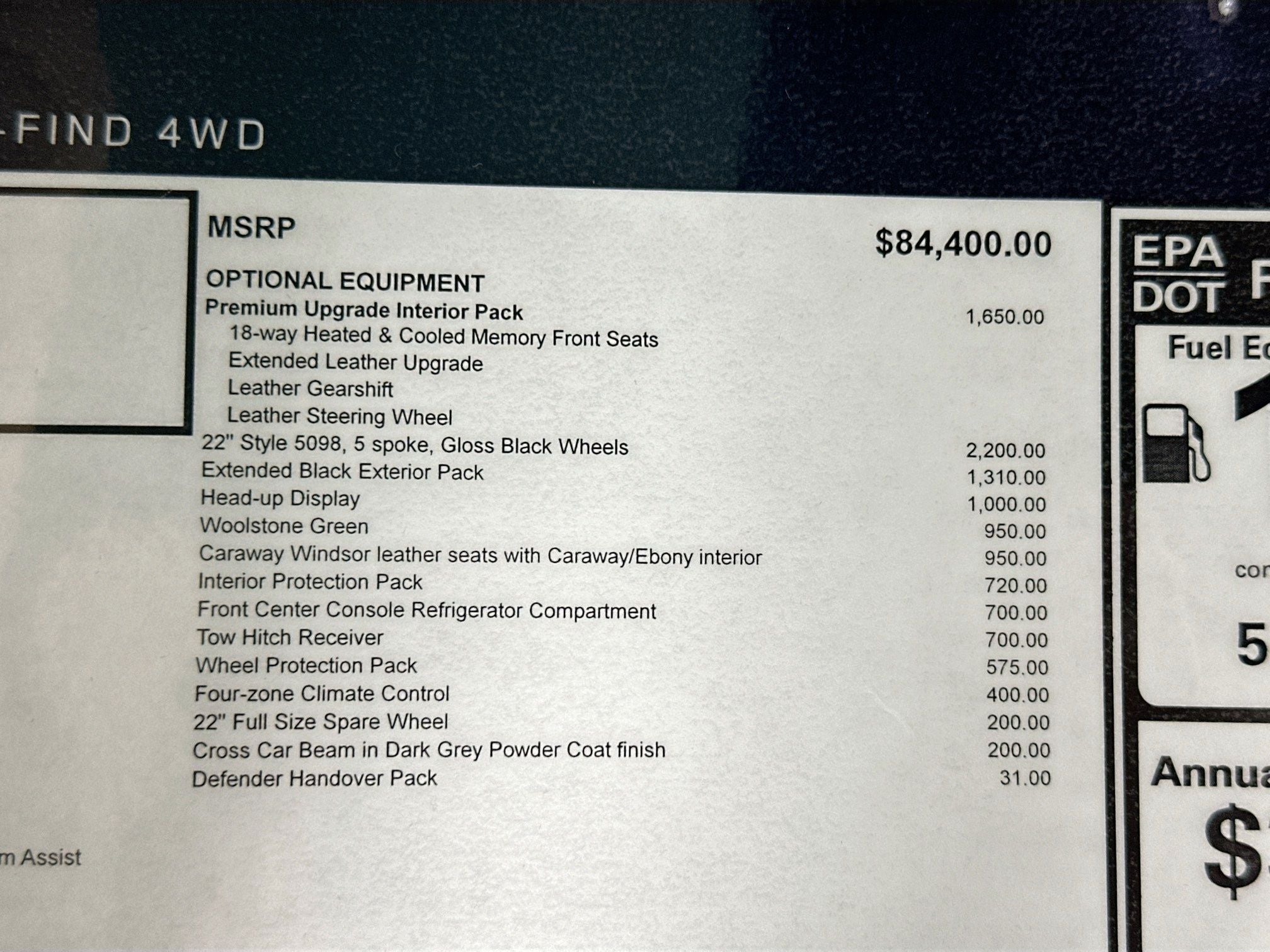 2026 Land Rover Defender 130 X-Dynamic SE