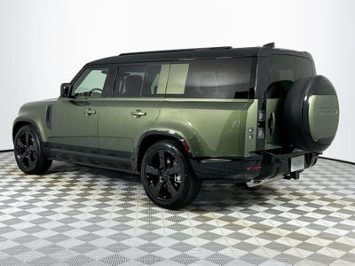 2026 Land Rover Defender 130 X-Dynamic SE