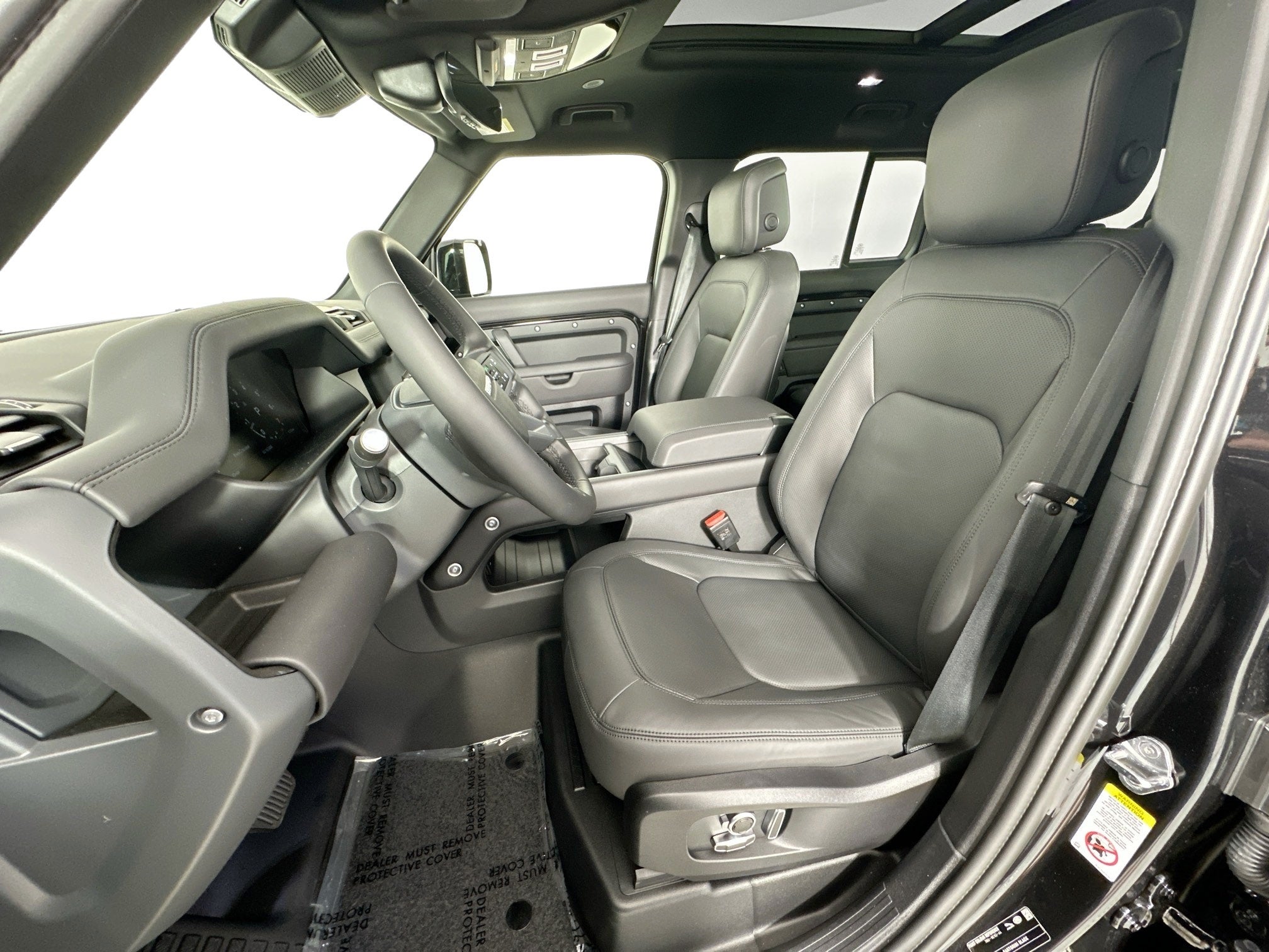 2026 Land Rover Defender 130 X-Dynamic SE