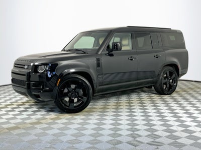 2026 Land Rover Defender 130 X-Dynamic SE