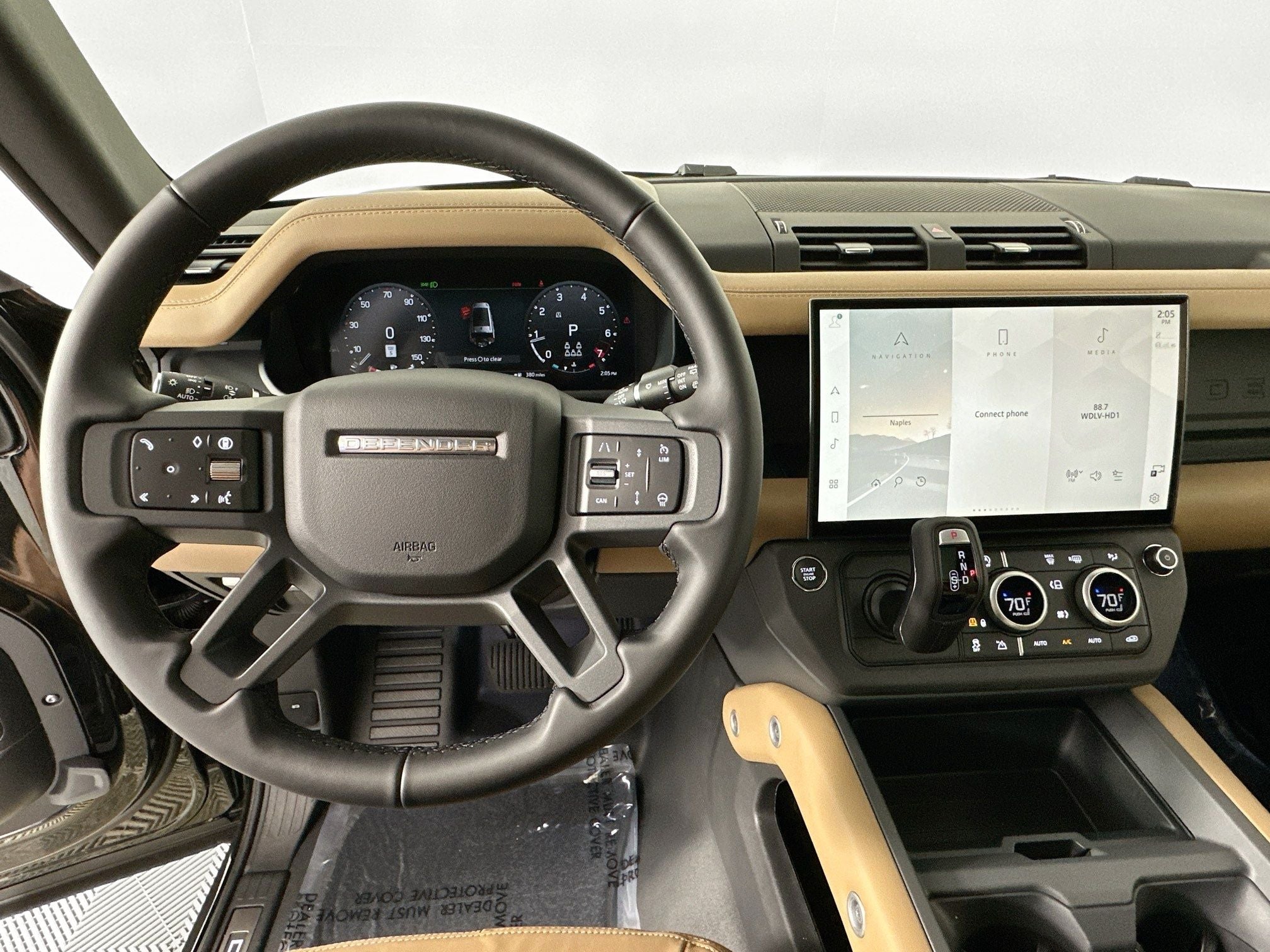 2026 Land Rover Defender 130 X-Dynamic SE