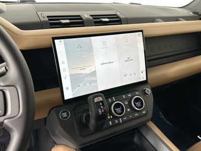 2026 Land Rover Defender 130 X-Dynamic SE