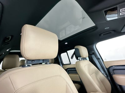 2026 Land Rover Defender 130 X-Dynamic SE