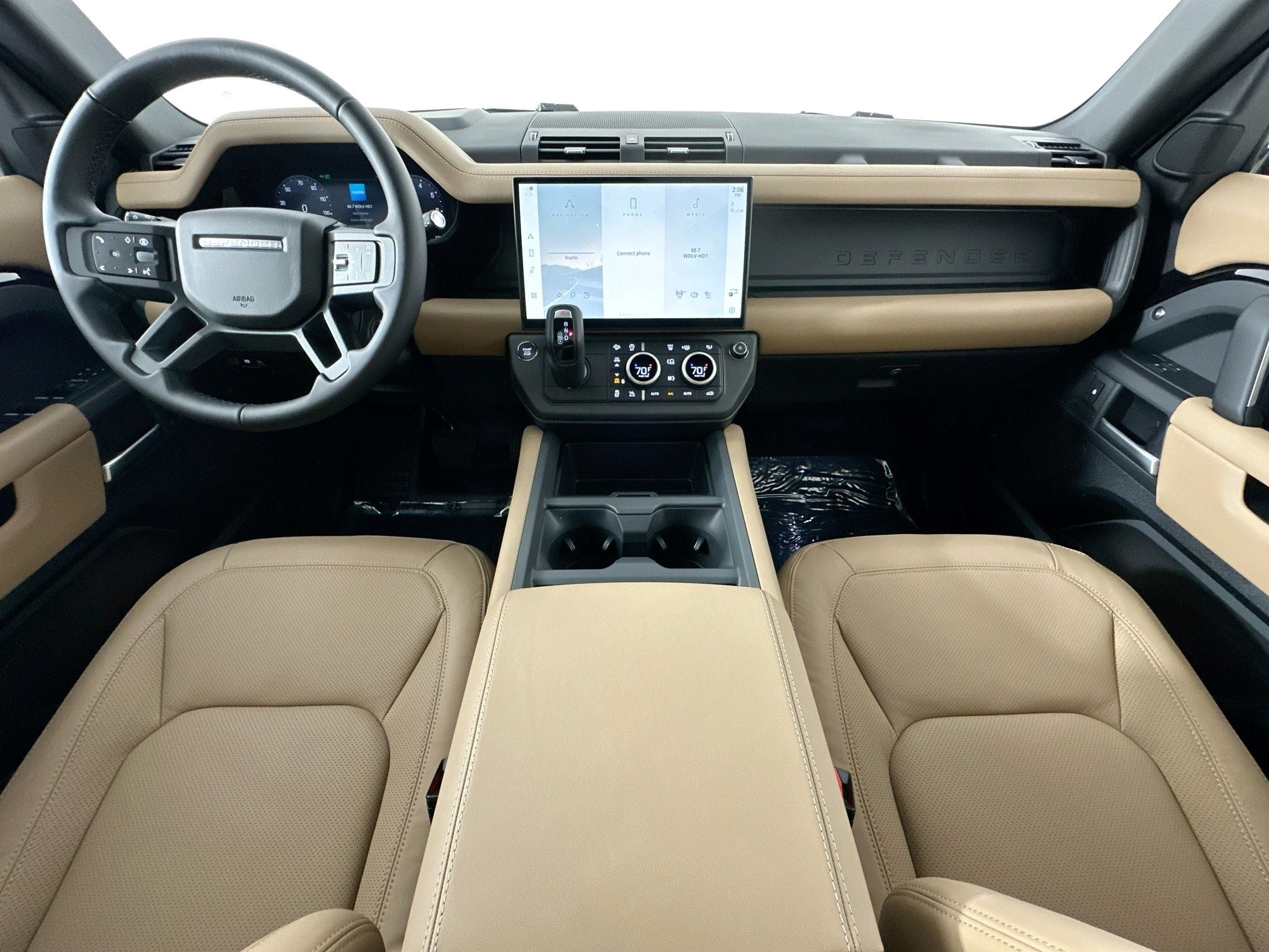 2026 Land Rover Defender 130 X-Dynamic SE