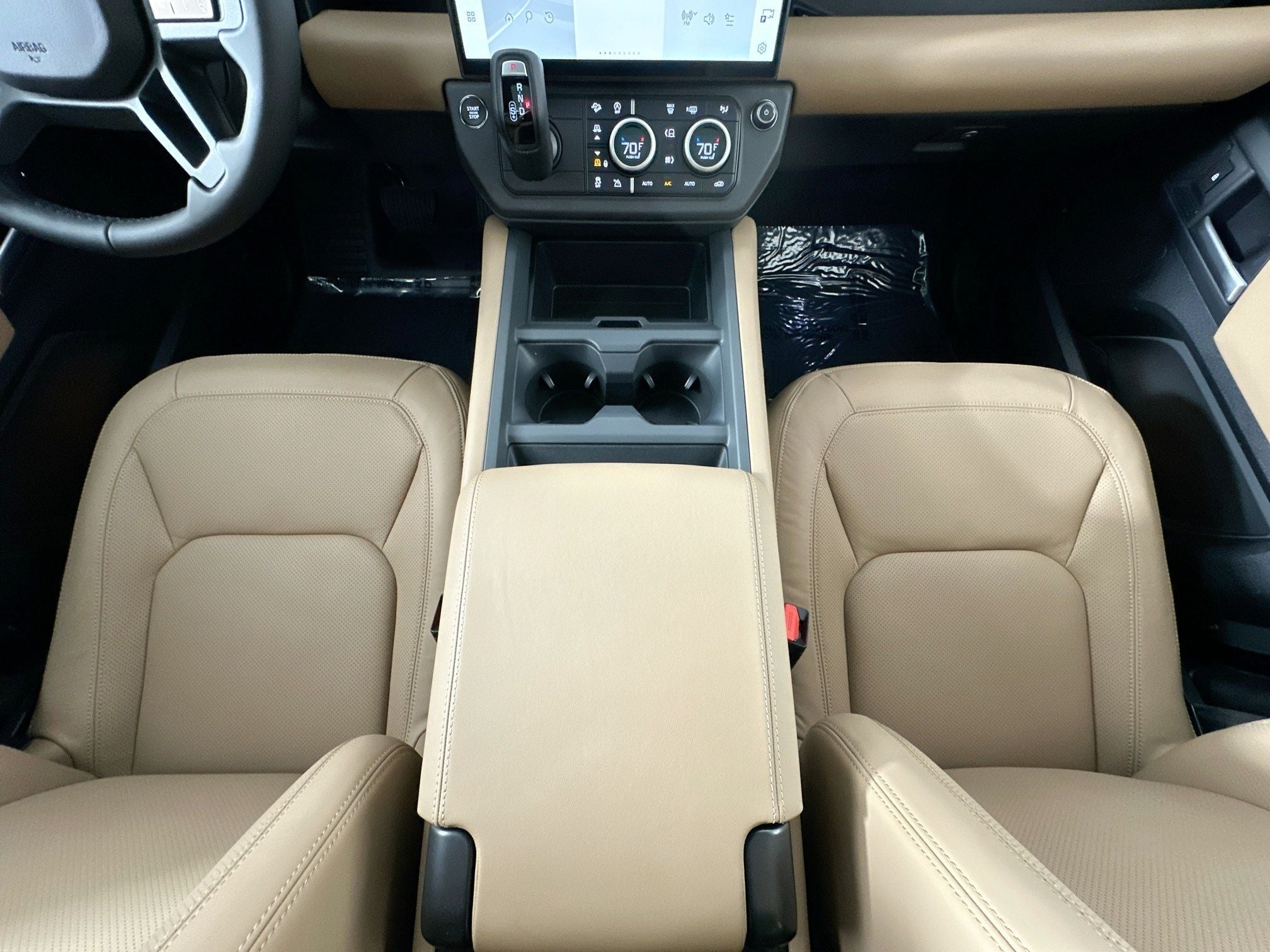 2026 Land Rover Defender 130 X-Dynamic SE