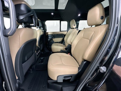 2026 Land Rover Defender 130 X-Dynamic SE