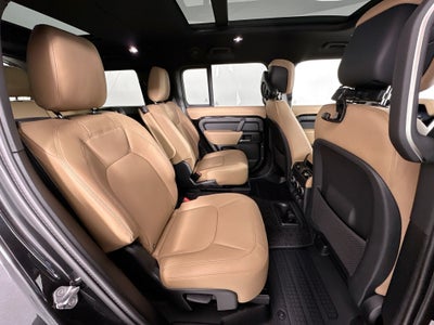 2026 Land Rover Defender 130 X-Dynamic SE