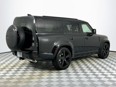 2026 Land Rover Defender 130 X-Dynamic SE