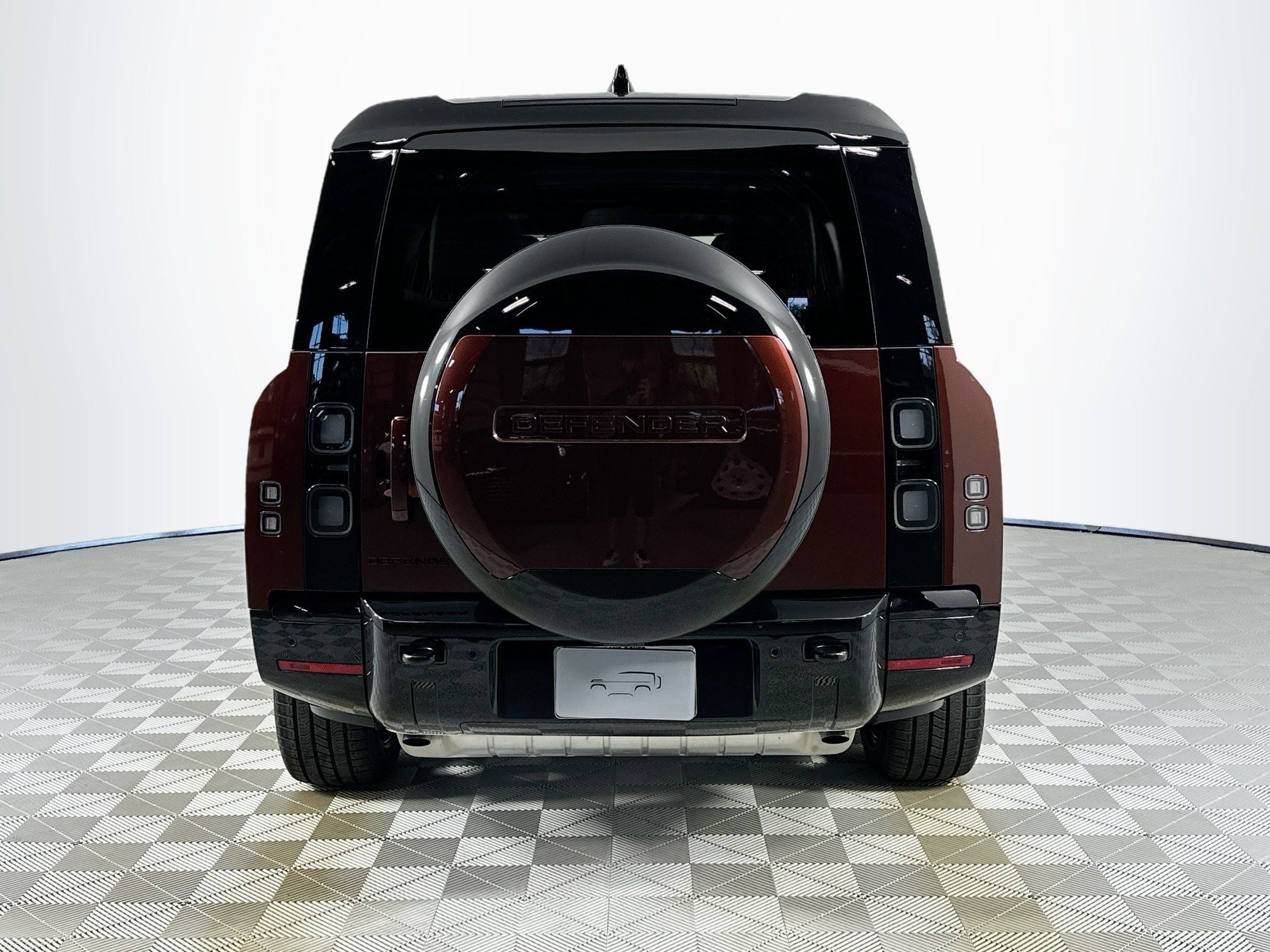 2026 Land Rover Defender 130 X-Dynamic SE