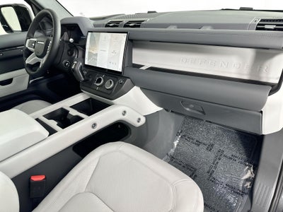 2026 Land Rover Defender 130 X-Dynamic SE