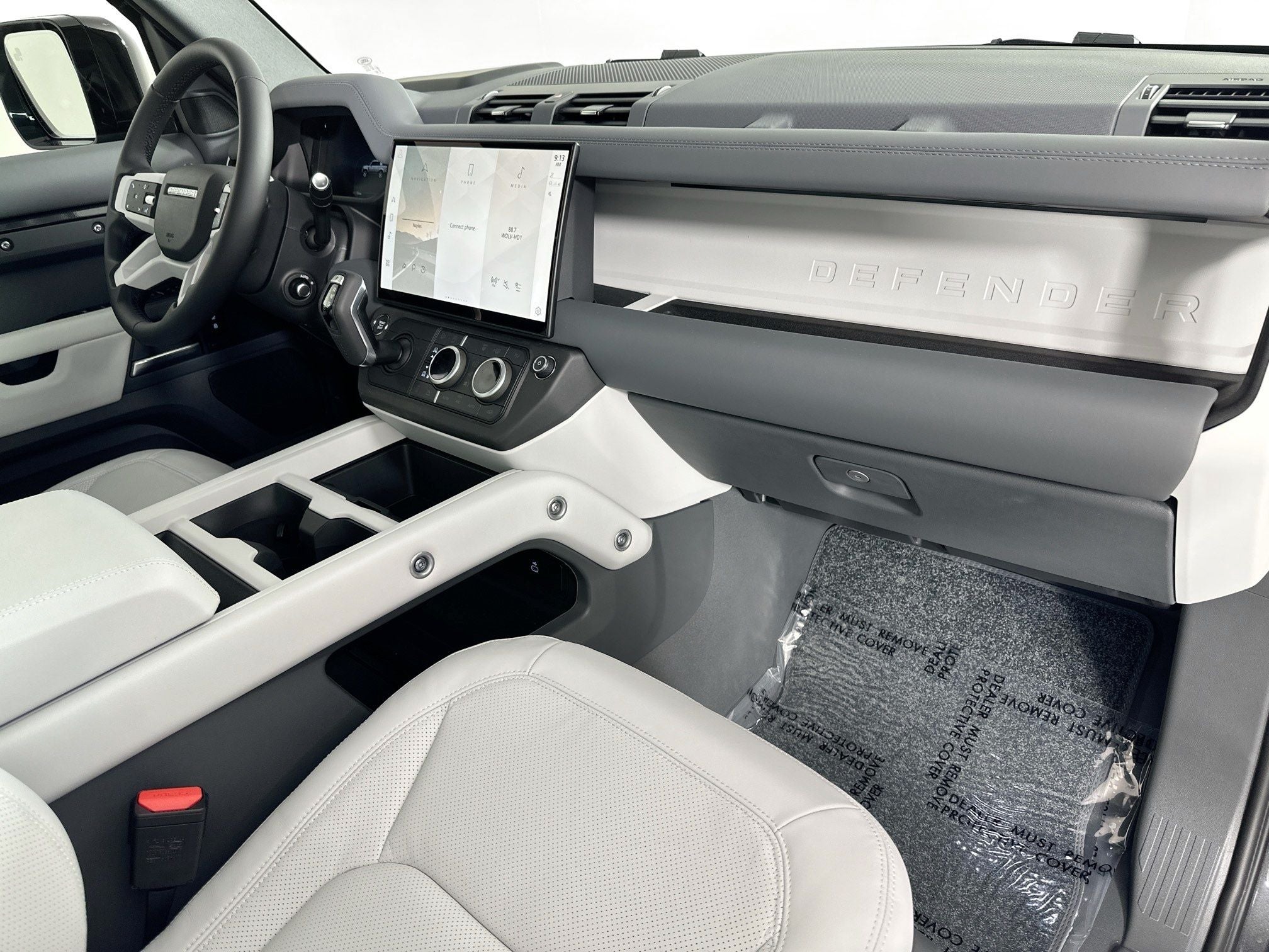 2026 Land Rover Defender 130 X-Dynamic SE