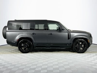 2026 Land Rover Defender 130 X-Dynamic SE